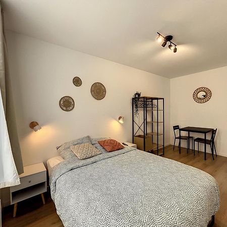 Les Studios D'Elina - Entree Autonome Châtellerault Buitenkant foto