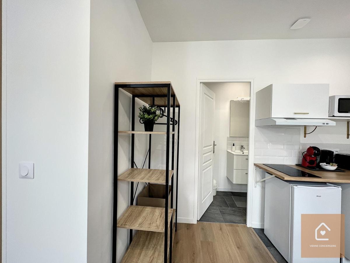 Les Studios D'Elina - Entree Autonome Châtellerault Buitenkant foto