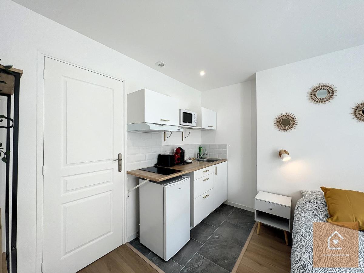 Les Studios D'Elina - Entree Autonome Châtellerault Buitenkant foto