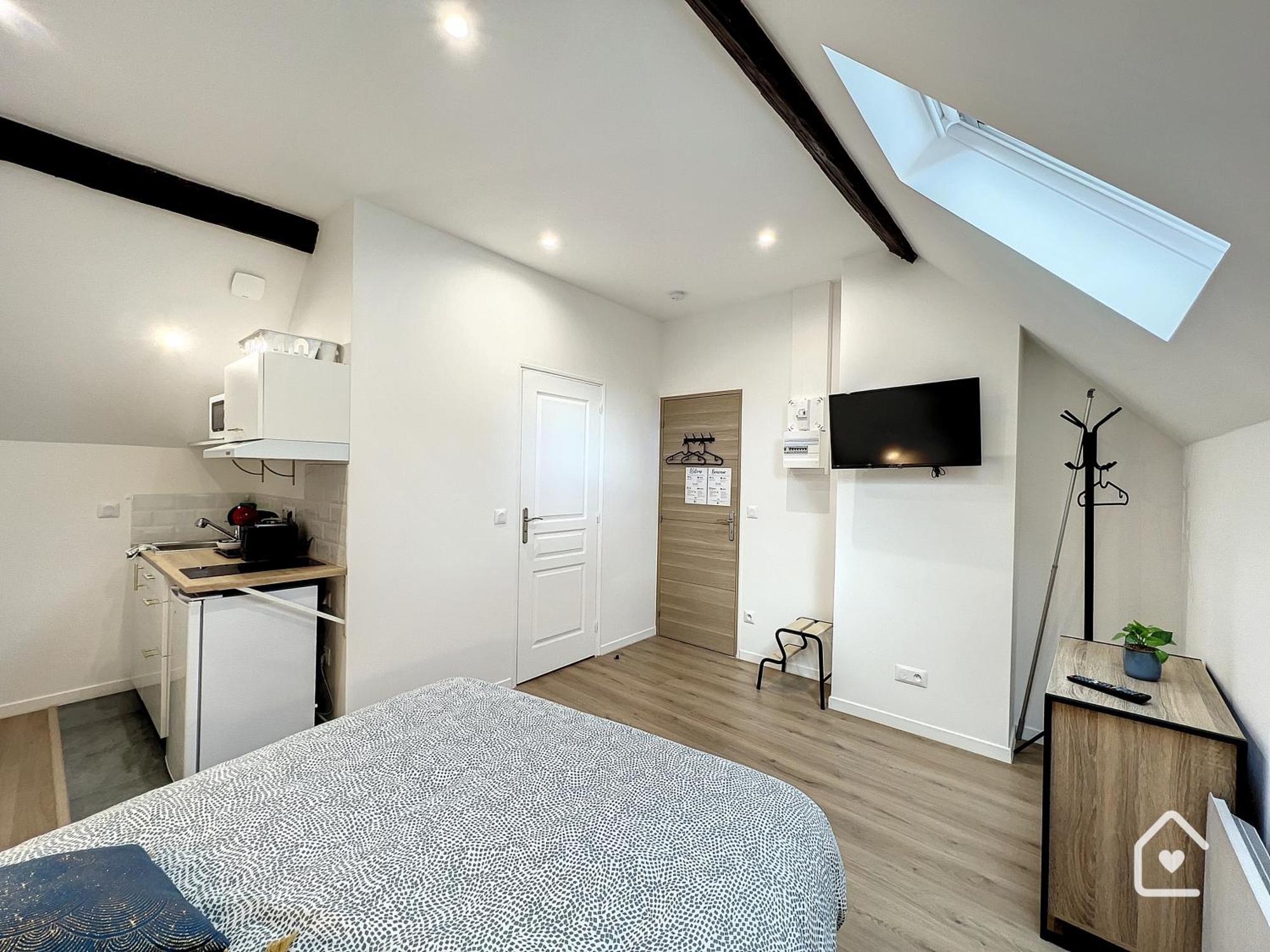 Les Studios D'Elina - Entree Autonome Châtellerault Buitenkant foto