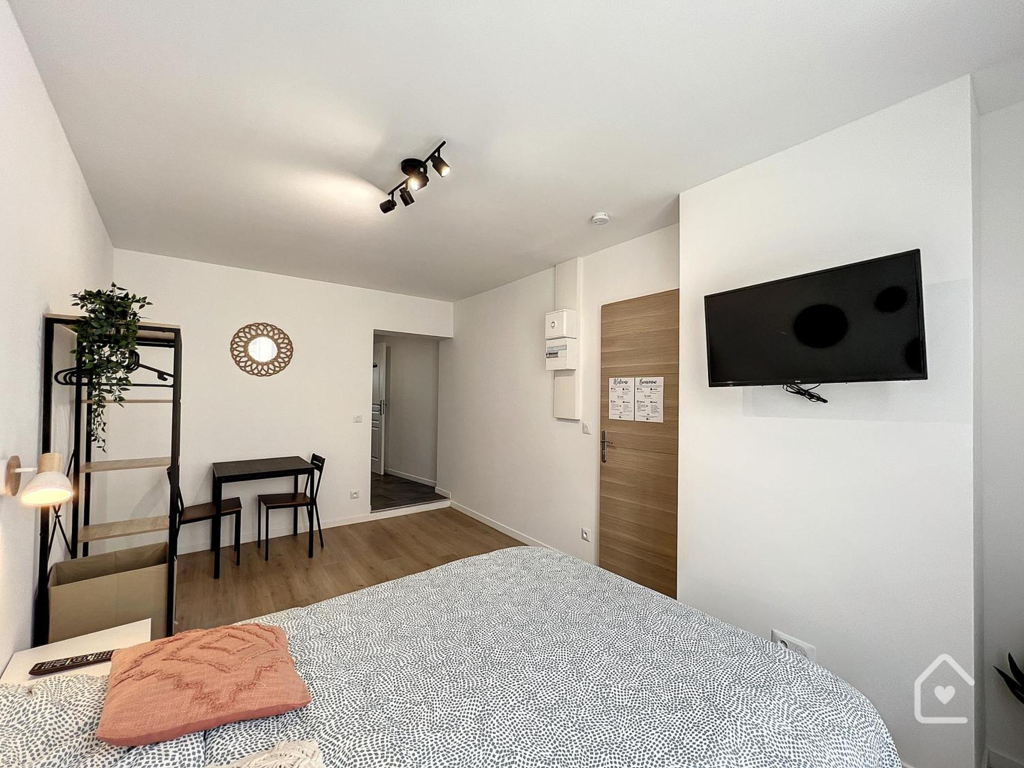 Les Studios D'Elina - Entree Autonome Châtellerault Buitenkant foto